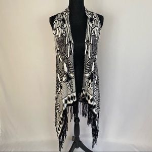 VERTIGO long sleeveless fringe cardigan